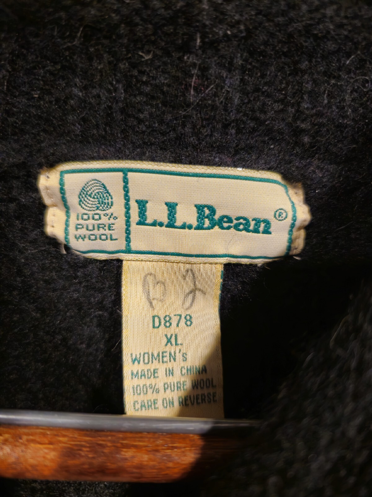 Vintage L.L. Bean Chunky Wool Floral Sweater (Circa. … Gem