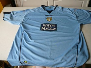 leeds united diadora kit