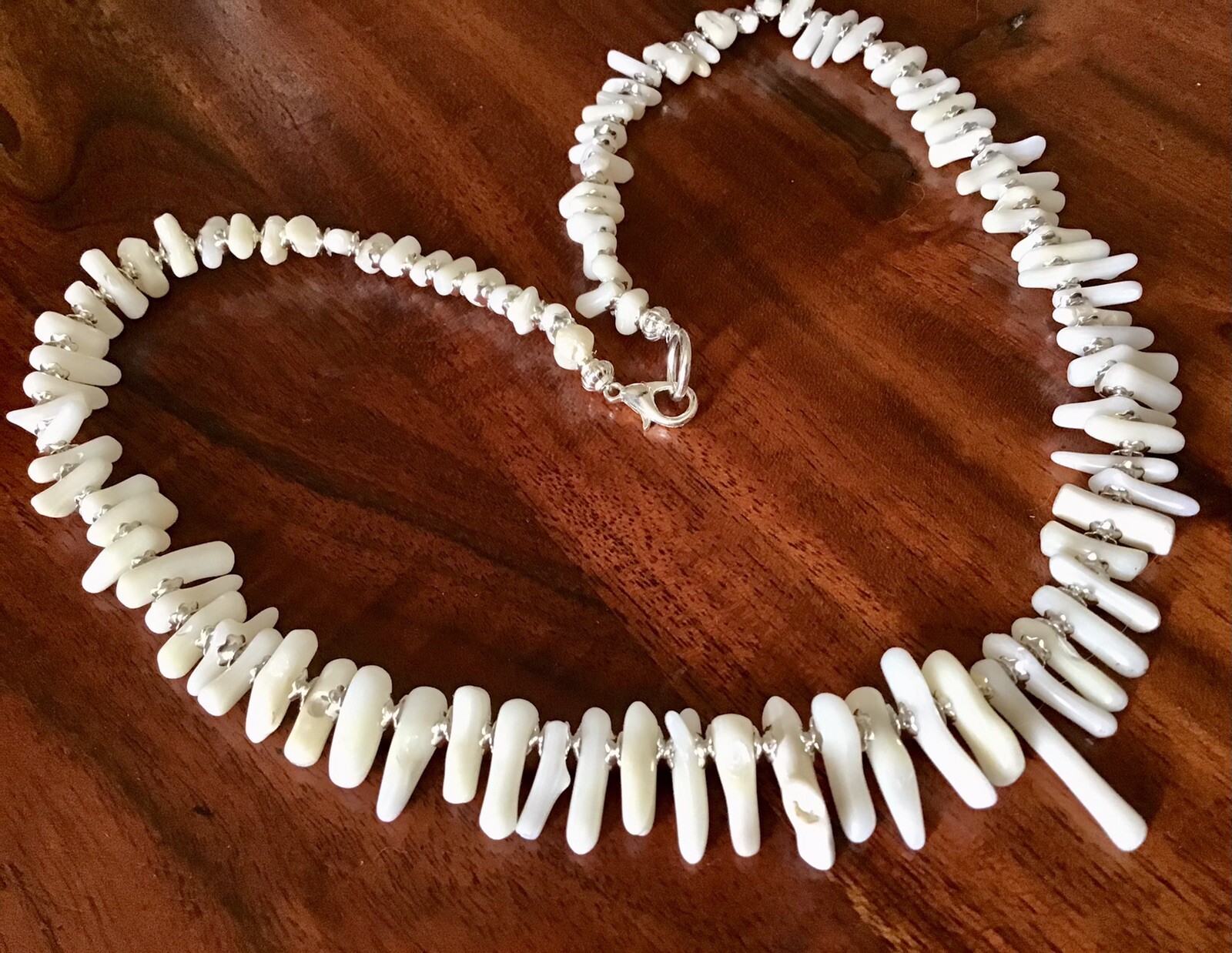 Collier corail naturel anti-ternissement pour peaux sensibles et délicates