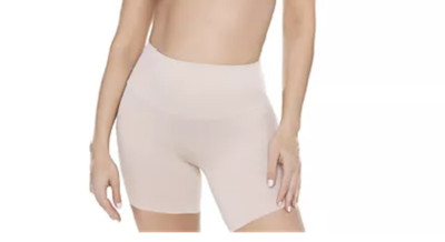 Miraclesuit Fahrrad Shorts bequeme Kurven Taille warm beige neu Etikett Gr. 2XL