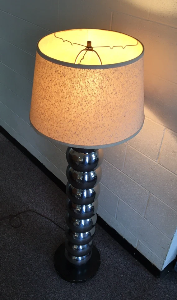 Lámpara de pie Sonneman Kovacs bola apilada cromo plata mediados de siglo moderna de colección. Foto 4 de 4