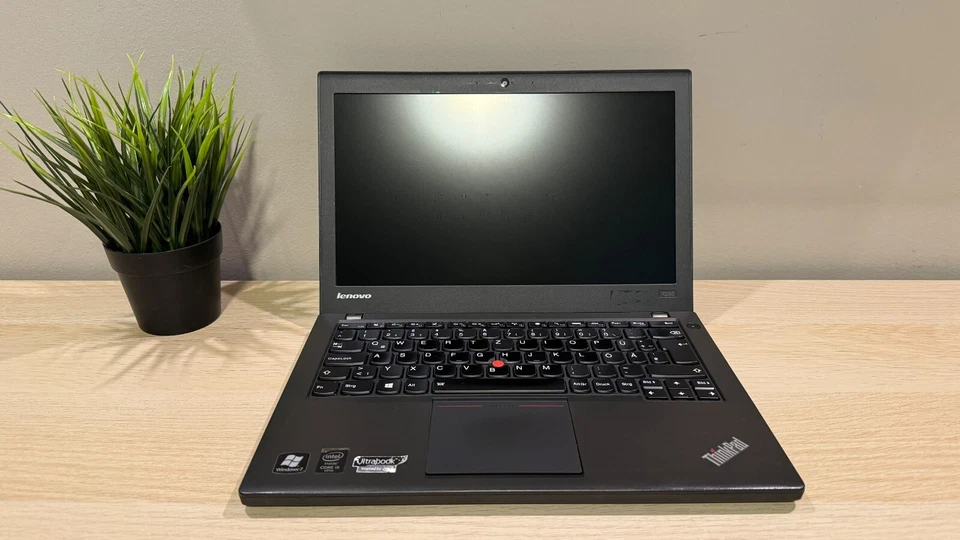 Lenovo Thinkpad Lenovo x240 i5-4300U 1,9 GHz max 8GB 128Gb SSD Win 10 - Bild 3 von 4