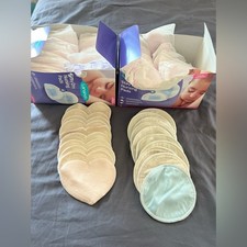 Lansinoh stay dry nursing pads and washable nursing pads