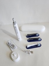 Oral-B iO Series 3 Electric Toothbrush 3769 Handle Charger 3 BrushHeadsStorage