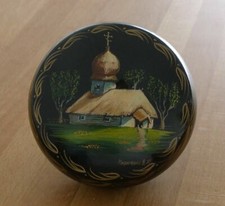 Lackmalerei. Lackdose.Schöne Dorflandschaft! Handgemalt, signiert GUTES GESCHENK