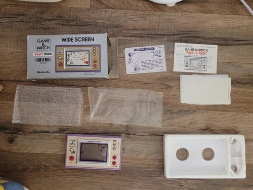 Console Nintendo game & watch Snoopy Tennis 1982. Excellent état.