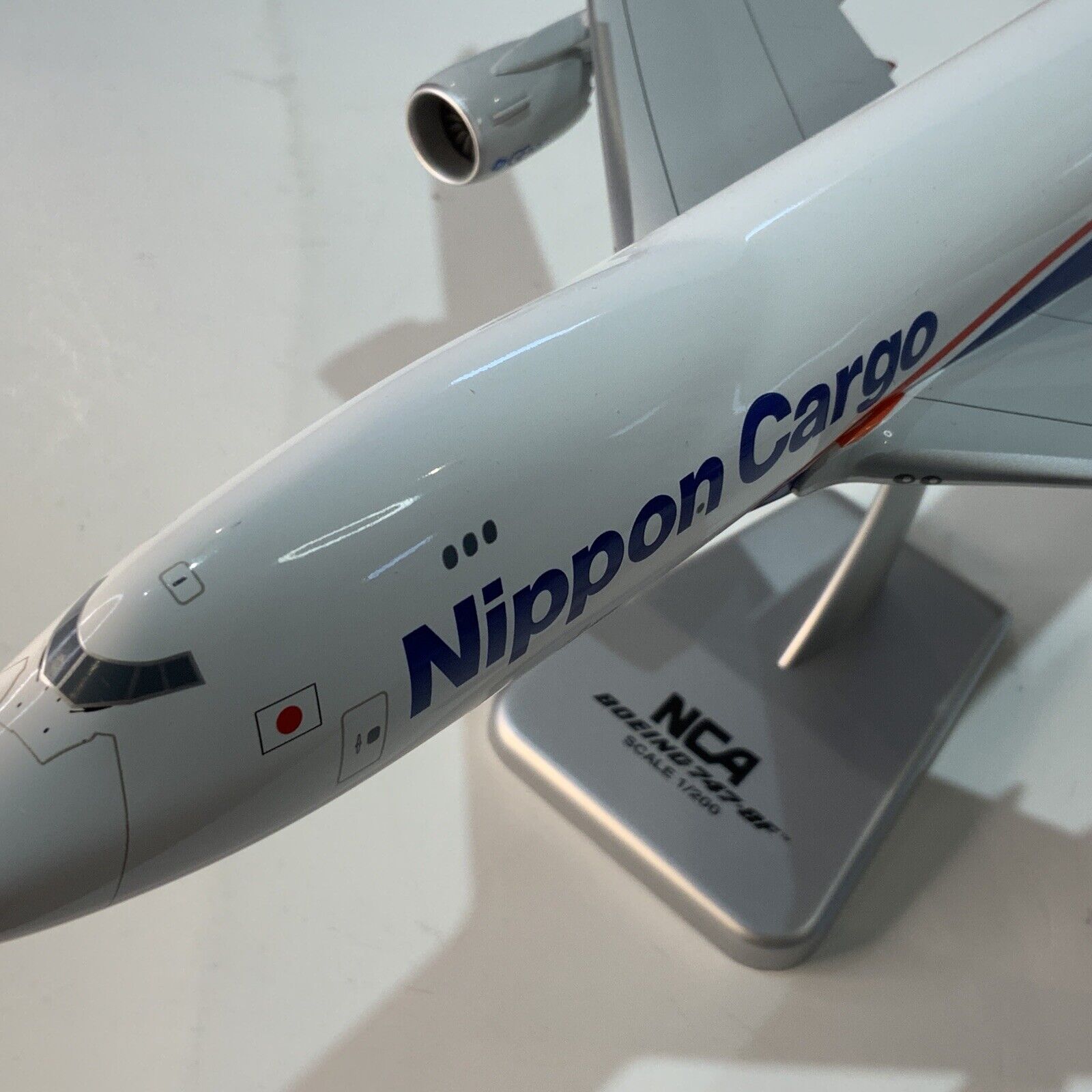 Hogan Wings 1:200 NCA Nippon Cargo 747-8F w/Stand No Box