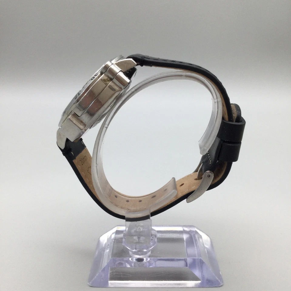 Relógio Wenger Swing Out Compass Masculino 44mm Tom Prata Couro Data Nova Bateria - Imagem 4 de 4