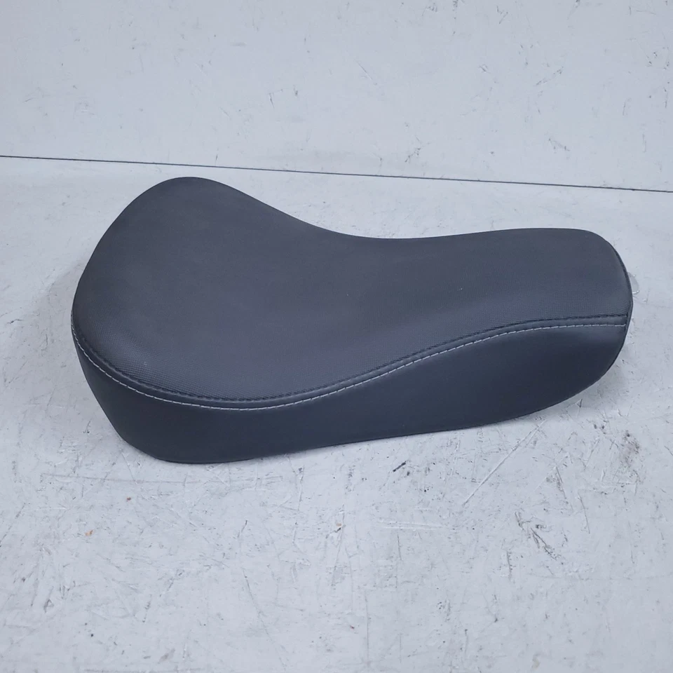 Harley-Davidson XL Sportster OEM Solo Seat Forty Eight Seventy Two 51911-10 Foto 3 de 4