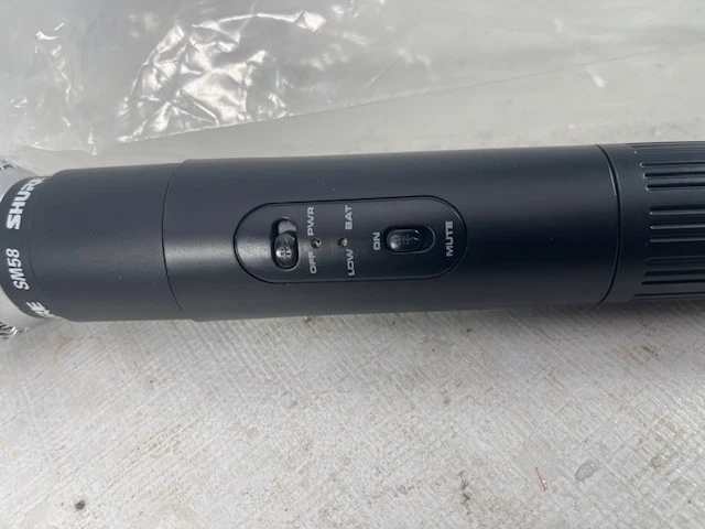 Shure SM 58 Wireless Microphone UT2 New - Image 4 of 4