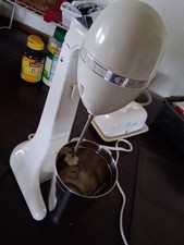 Vintage Hamilton Beach Drink Master Model 727W White Milkshake Mixer Machine