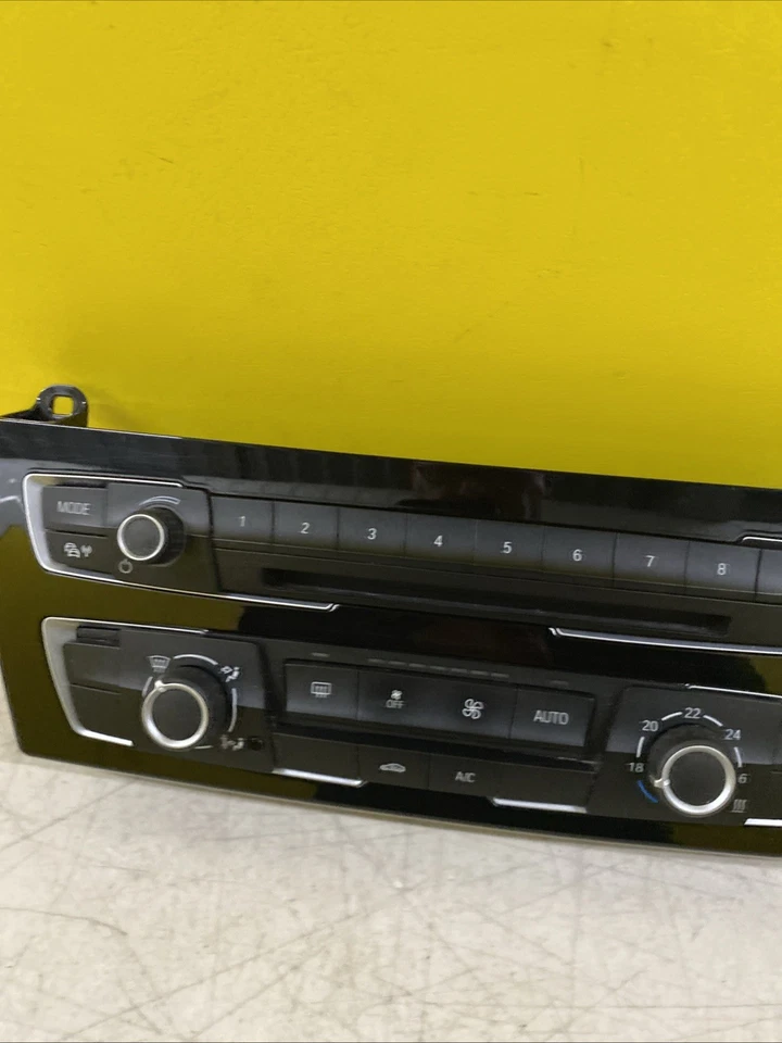 2016-2018 BMW 1 SERIES HEATER CONTROL PANEL AND RADIO CONTROL 6411 9384046-02 - Image 4 of 4