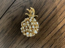 SIgned Alice Caviness Gold Tone Pineapple Brooch , Faux Pearls & Rhinestone, Vtg
