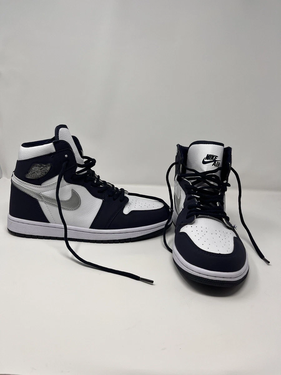Men s 8.5 Nike high tops in Navy Blue White Metallic Silver