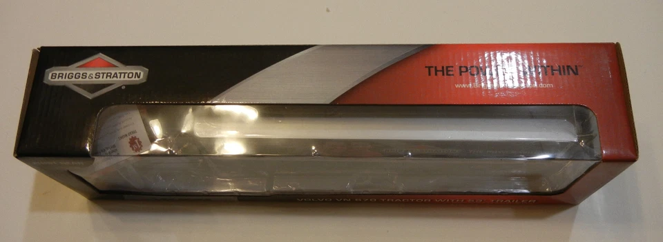 First Gear Briggs & Stratton Volvo VN 670 Tractor w/53' Trailor Die Cast, NEW - Image 2 of 3