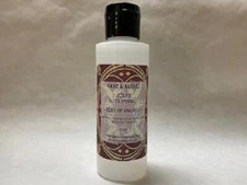 Silky Body Powder. Looking Glass Collection.