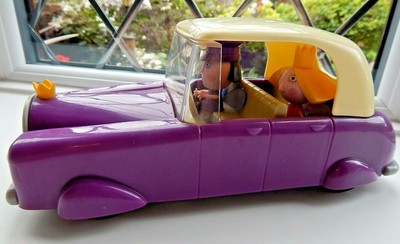 ben and holly limousine