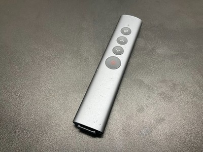 Metal Presentation Clicker with Laser Pointer Wireless Presenter Remote Red