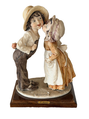 G. Armani Figurengruppe, der erste Kuss, Capodimonte Florence signiert