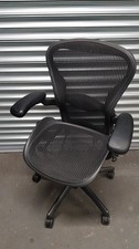 Herman Miller Aeron Size B Graphite Mesh Designer Ergonomic Office Chair