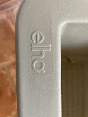 2 elho Pflanzcontainer mit Rollen