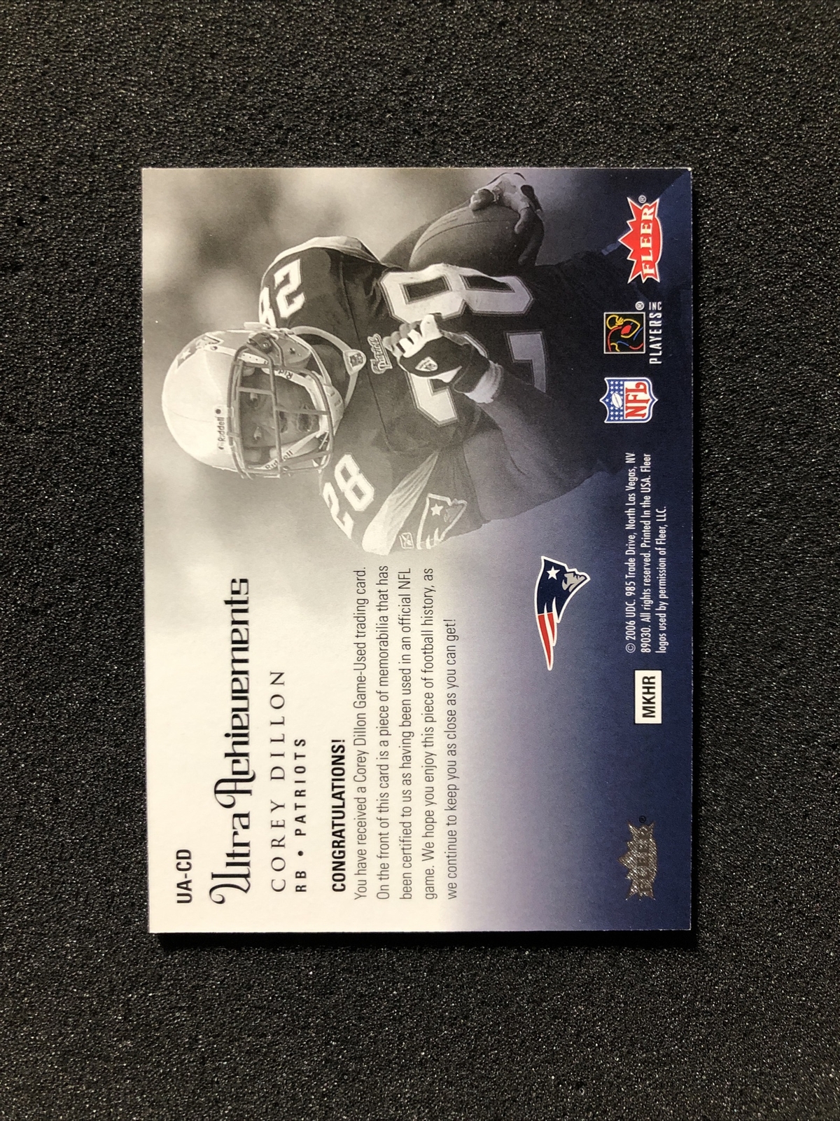 2006 Fleer Ultra COREY DILLON #UA-CD Ultra Achievements GAME-USED JERSEY CARD view 4