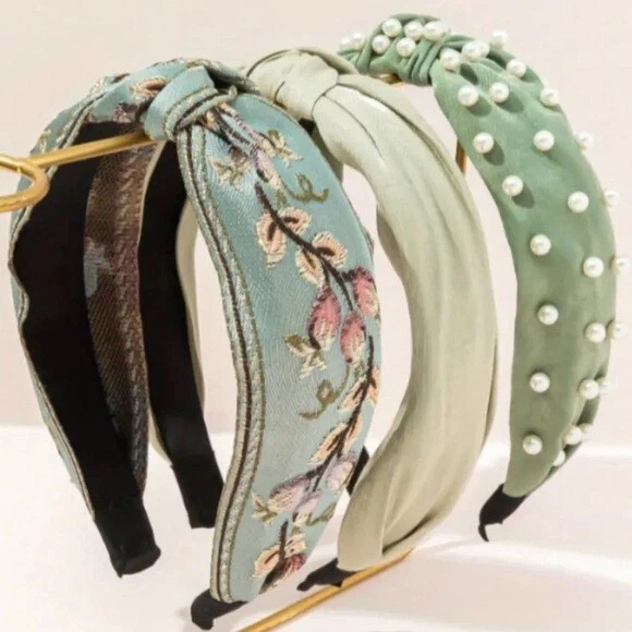 Luxurious Satin Knot Champagne Cream Headband with Rhinestone Accent NWT ✨✨🔥💗 - Image 4 of 4