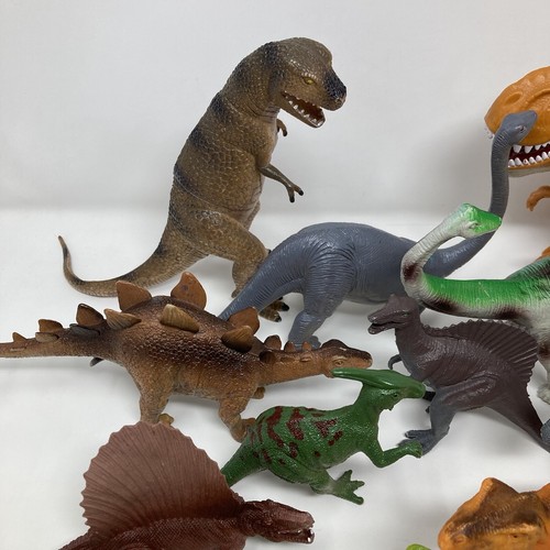 24 Piece Lot Of Unbranded Dinosaurs Toys Plastic 90s - Early 2000s Made In China - Picture 2 of 7