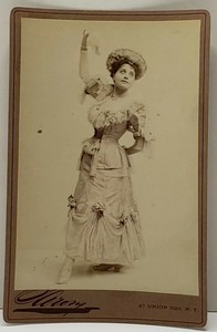 1890s-Actress-Dancer-Cabinet-Card-Photo-Sarony-87-Union-Sq-NY