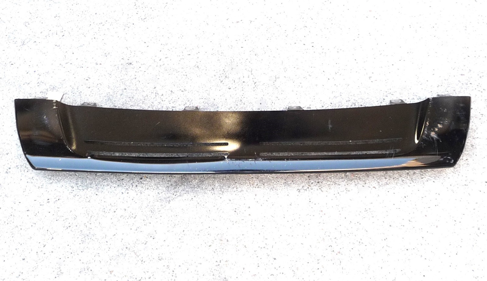 Rolls-Royce Cullinan 2019-2024 Front Lower Center trim P/N 51117448911