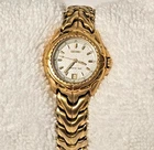 Seiko Windward Watch Women's Sports 100 Gold Tone Date 100m SS VTG Quartz SXE380