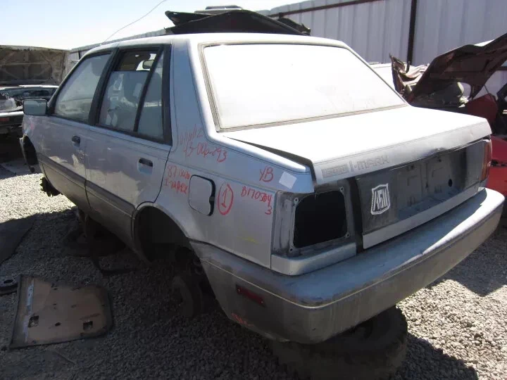 Vidrio de ventilación de puerta trasera derecha Chevrolet Spectrum, Isuzu I-Mark, 1985, 1986-1989 Foto 2 de 4