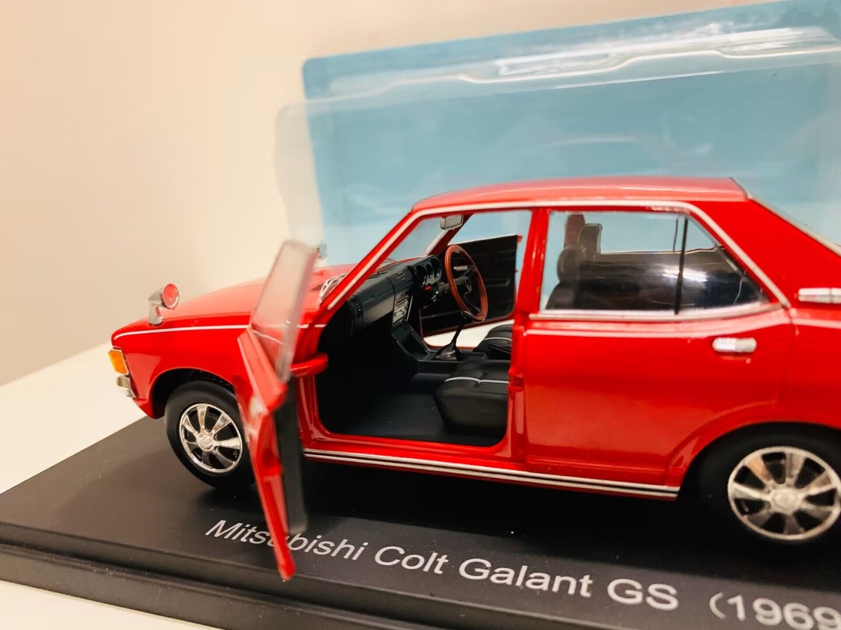 Mitsubishi Colt Galant GS 1969 2 Open Door 1:24 Die-Cast Model Car