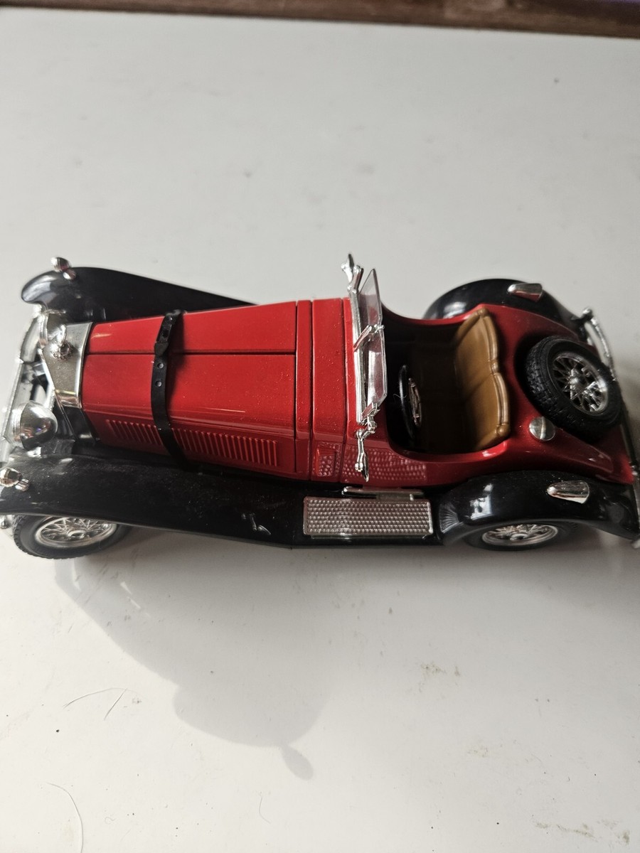 Burago 1928 Mercedes-Benz SSK, 1:24 Scale Vintage Made In