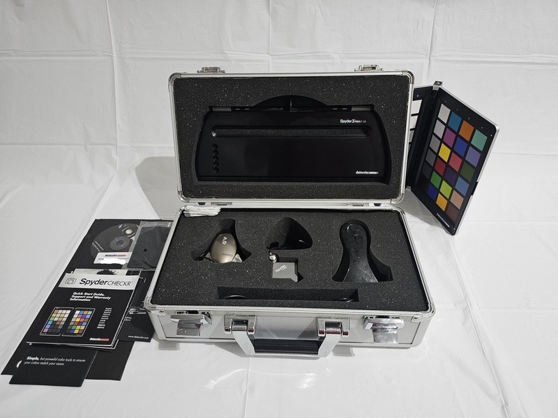 Spyder 3Pro/Elite (Includes Case, Documentation, All Accessories)