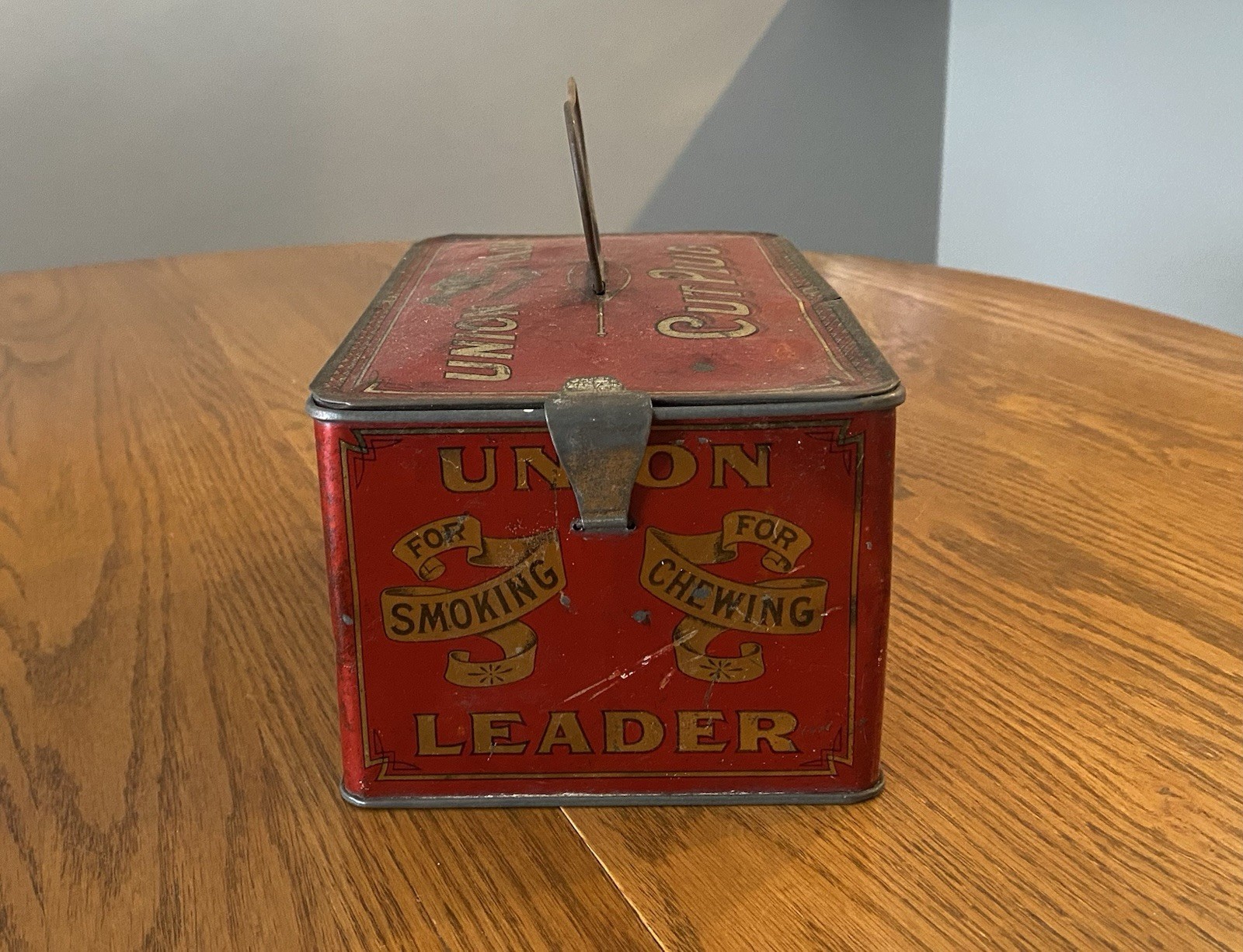 Antique UNION LEADER CUT PLUG EMPTY TOBACCO TIN