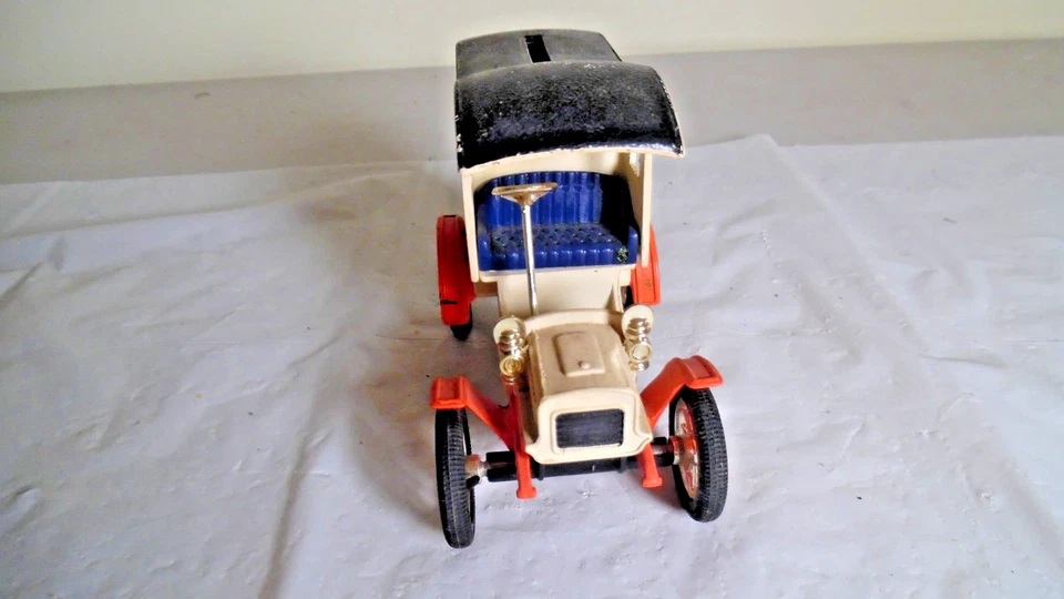 Camión de monedas diecast Ertl Jousha Cowan - usado - sin cubierta de ranura para monedas Foto 3 de 4