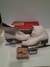 Vintage Canadian Flyer Figure Skating Womens Ice Skates Springfield Sz.8 Box R1