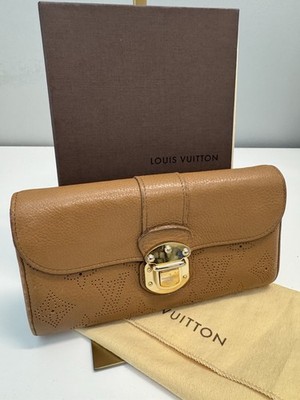 Louis Vuitton Amelia Wallet Mahina Perforated Calf Leather BOX & Dustbag France
