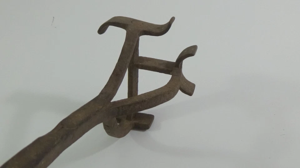 古董'F'牛畜牧品牌铁杆#966 — 第 2/4 张图片