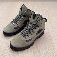 Vintage 90 s Nike ACG Boots Womens 6 Makalu Hiking Shoes 950608 Brown Suede