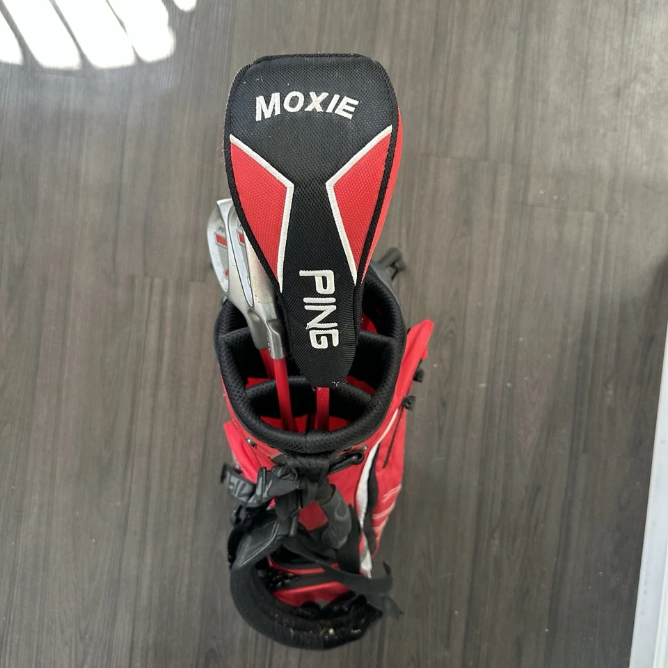 PING Moxie Jr Golf Club Set Fairway Wood, 7 Iron, SW, Putter, Youth Bag & Cover - Image 4 of 4