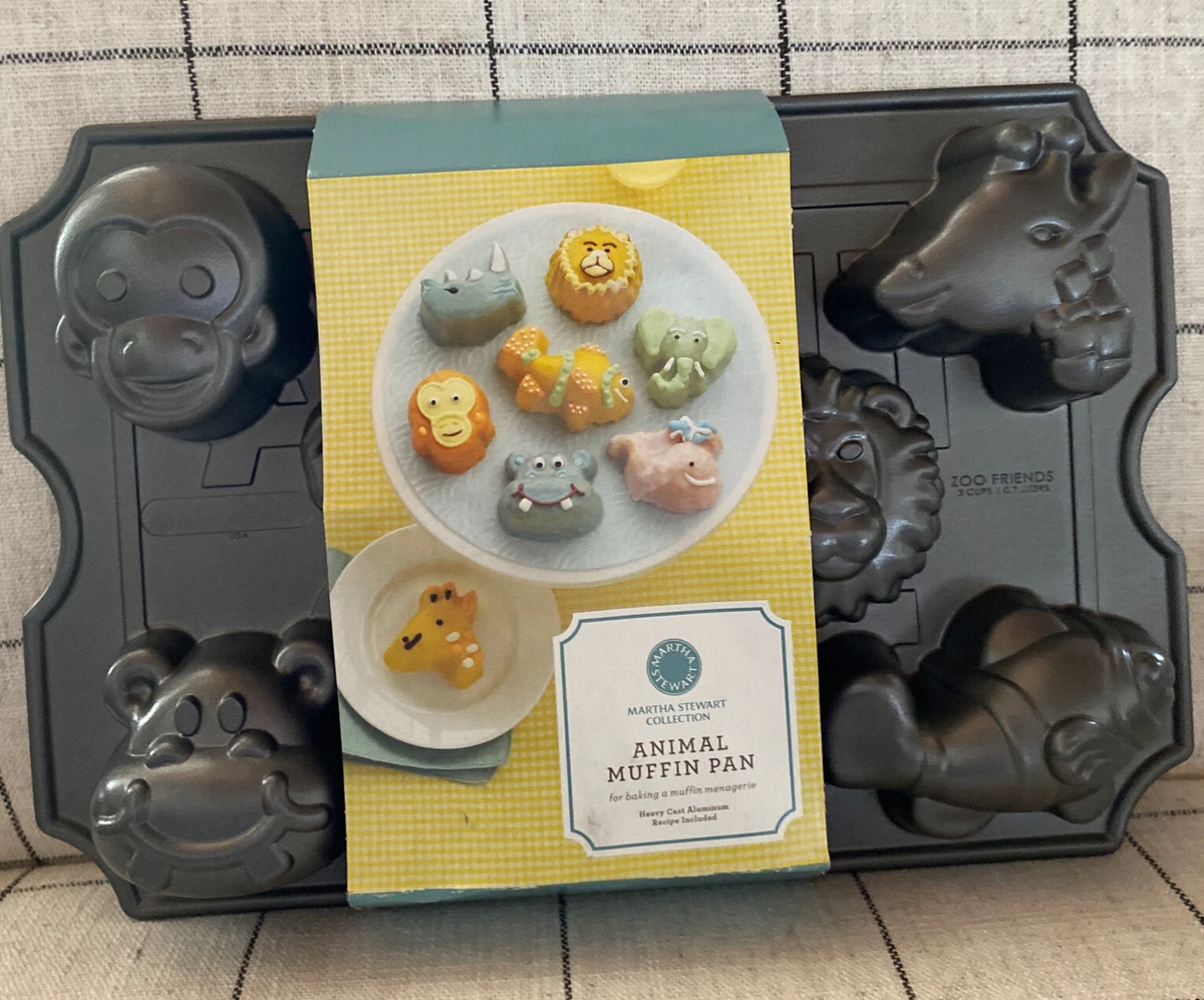 Martha Stewart Zoo Animal Muffin Baking Pan Heavy Cast Aluminum NEW