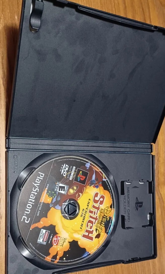 Disney's Stitch: Experiment 626 (PlayStation 2 PS2, 2002