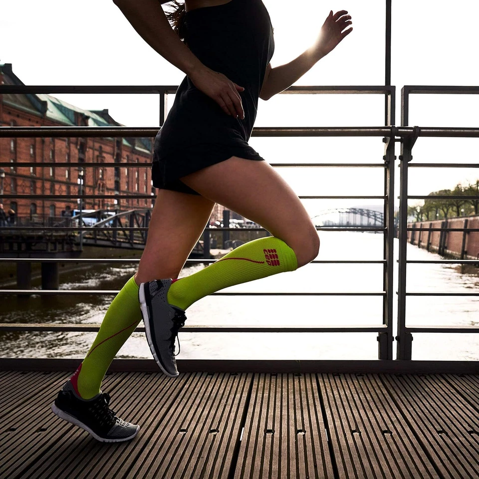 CEP - 2.0 Women Progressive Compression Full Run Tall Socks 20mmhg Size & Color - Image 3 of 4