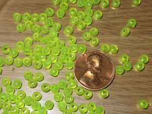 100 8MM ROUND FLUORESCENT CHR FISHING BULK BEADS TACKLE RIG HOOK BEAD FISH RIGS