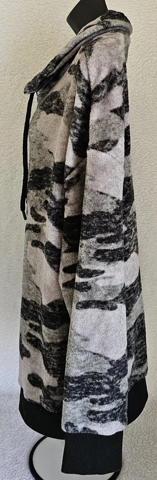 Camisa para dormir Secret Treasures para mujer talla XL X grande 16/18 negra gris camuflada Foto 4 de 4