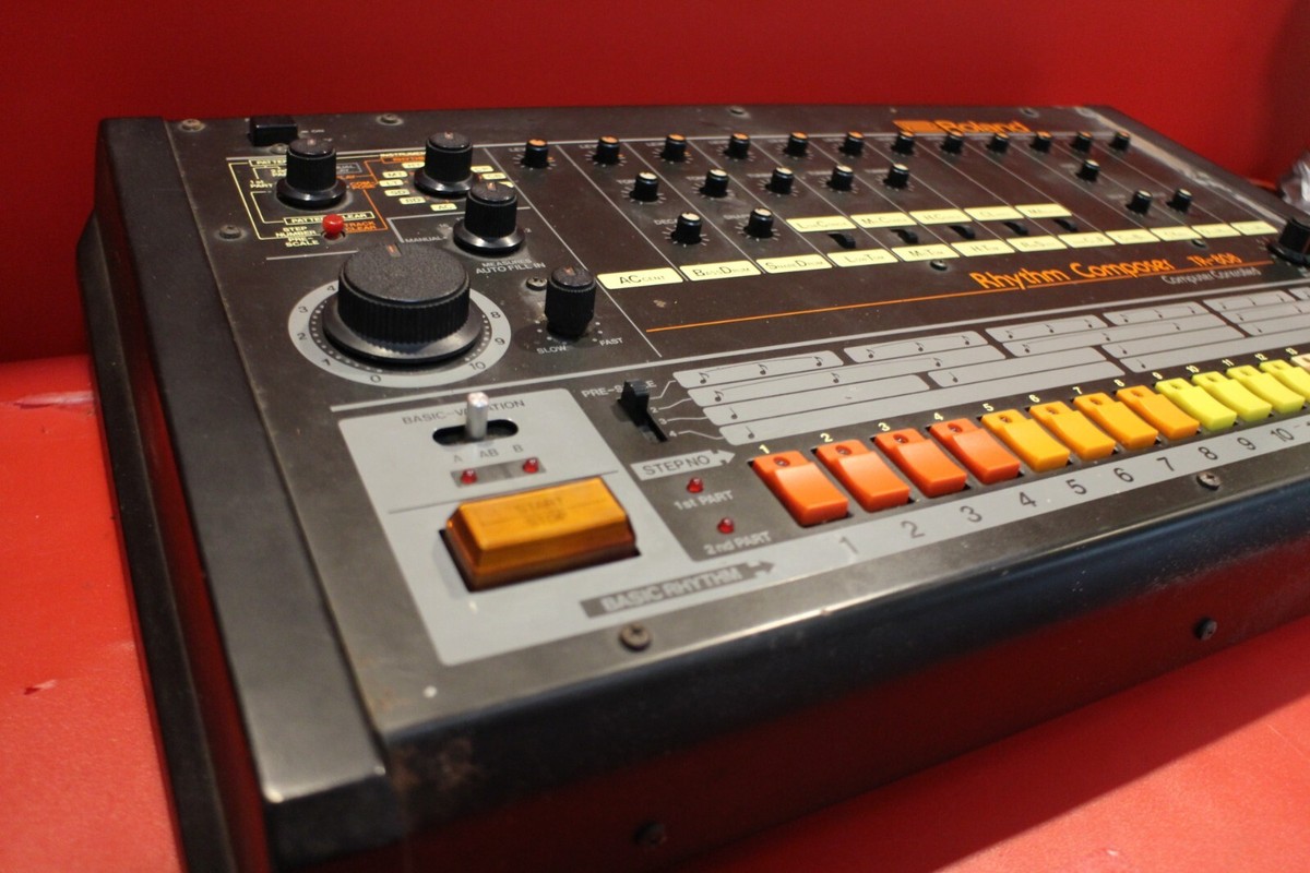Vintage Roland TR-808 Rhythm Composer Computer Controlled TR 808