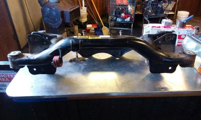 08-15 Audi TT Crossmember marco K cupé trasero Volkswagen Golf Foto 2 de 4