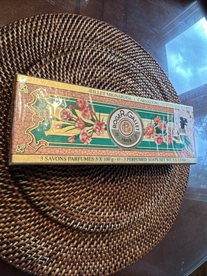 Vintage Roger Gallet Paris Perfumed Soaps Carnation 3 Of 100g Sealed Unopened
